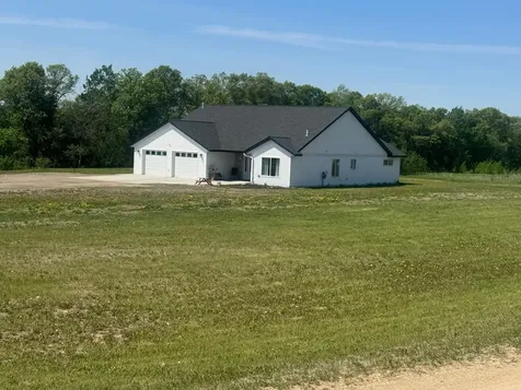 43894 Easy Street Perham MN 56573