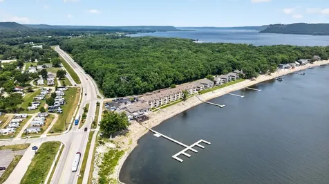 1702 N Lakeshore Drive Lake City MN 55041