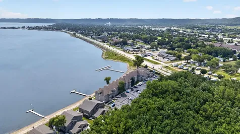 1702 N Lakeshore Drive Lake City MN 55041
