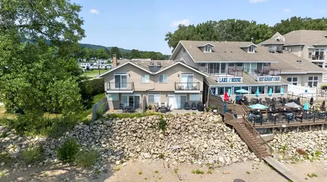 1702 N Lakeshore Drive Lake City MN 55041