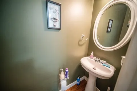 907 40th Street NW Rochester MN 55901