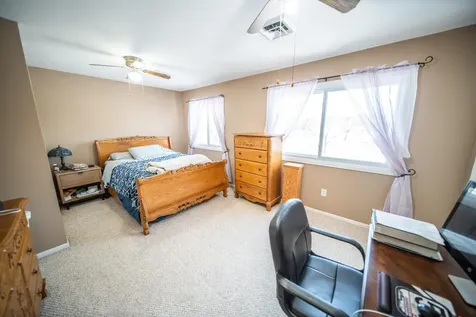 907 40th Street NW Rochester MN 55901