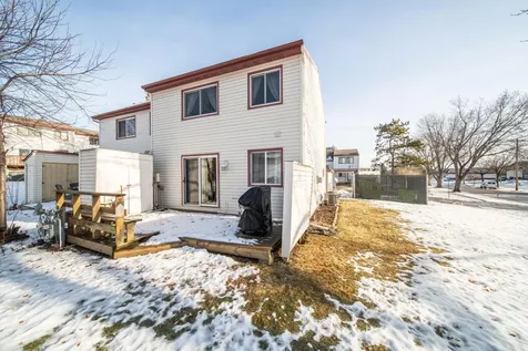907 40th Street NW Rochester MN 55901