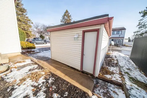 907 40th Street NW Rochester MN 55901