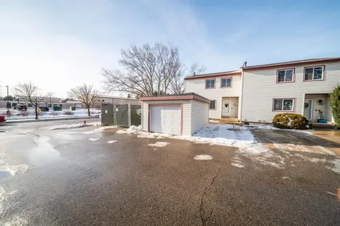 907 40th Street NW Rochester MN 55901