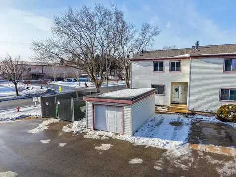 907 40th Street NW Rochester MN 55901