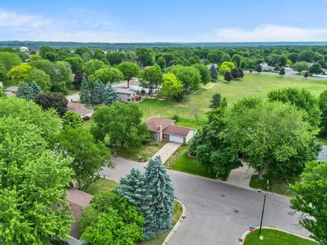 1445 Brittany Road Hastings MN 55033