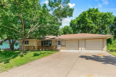 685 51st Avenue NE Columbia Heights MN 55421