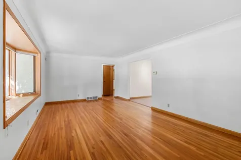 685 51st Avenue NE Columbia Heights MN 55421