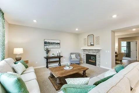 1725 Oak Creek Pass Chaska MN 55318