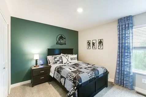 1725 Oak Creek Pass Chaska MN 55318