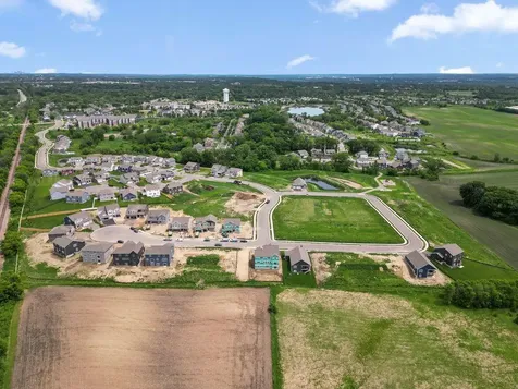 1725 Oak Creek Pass Chaska MN 55318