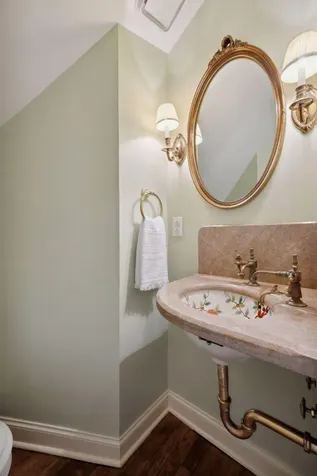 1203 Mount Curve Avenue Minneapolis MN 55403