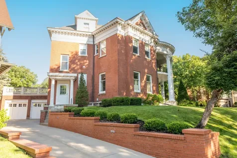 1203 Mount Curve Avenue Minneapolis MN 55403