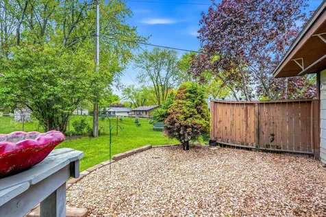 8435 Shadyview Lane N Maple Grove MN 55311