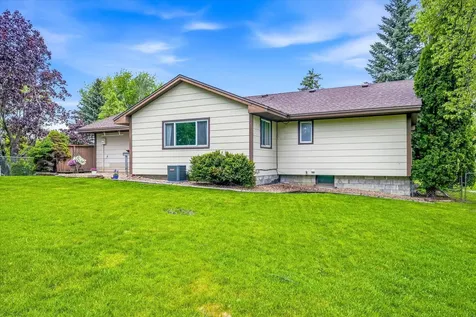 8435 Shadyview Lane N Maple Grove MN 55311