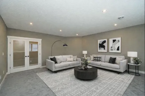 4980 Royal Oaks Circle SW Rochester MN 55902