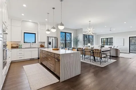 5754 Shady Oak Road S Minnetonka MN 55343