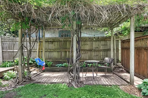 909 W 44th Street Minneapolis MN 55409