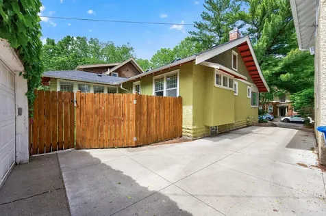 909 W 44th Street Minneapolis MN 55409