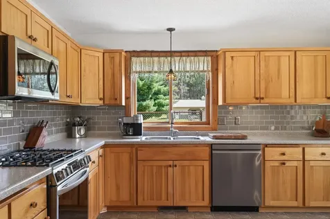 5088 357th Avenue NW Cambridge MN 55017