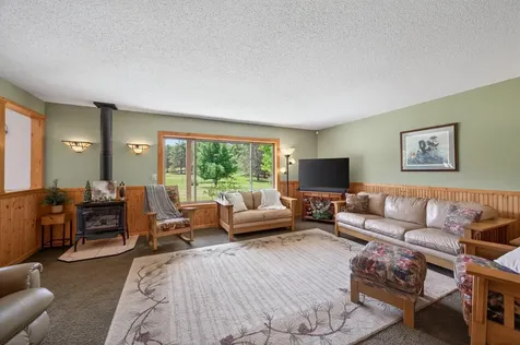 5088 357th Avenue NW Cambridge MN 55017
