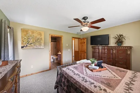 5088 357th Avenue NW Cambridge MN 55017