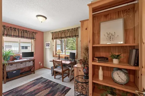 5088 357th Avenue NW Cambridge MN 55017