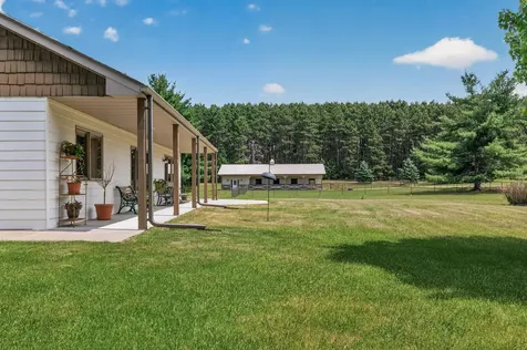 5088 357th Avenue NW Cambridge MN 55017