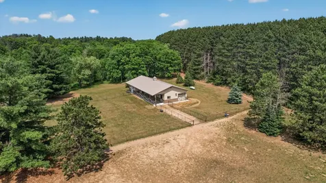 5088 357th Avenue NW Cambridge MN 55017
