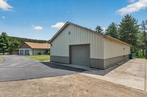 5088 357th Avenue NW Cambridge MN 55017
