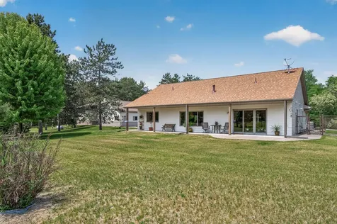 5088 357th Avenue NW Cambridge MN 55017