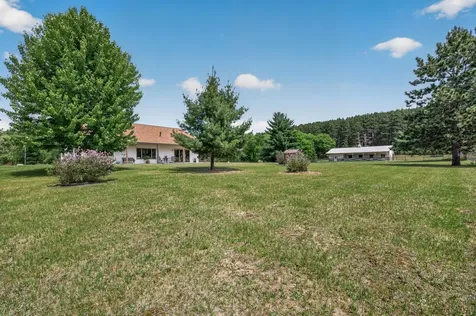 5088 357th Avenue NW Cambridge MN 55017