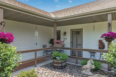 5088 357th Avenue NW Cambridge MN 55017