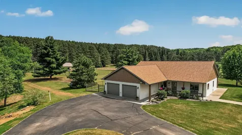 5088 357th Avenue NW Cambridge MN 55017