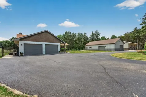 5088 357th Avenue NW Cambridge MN 55017