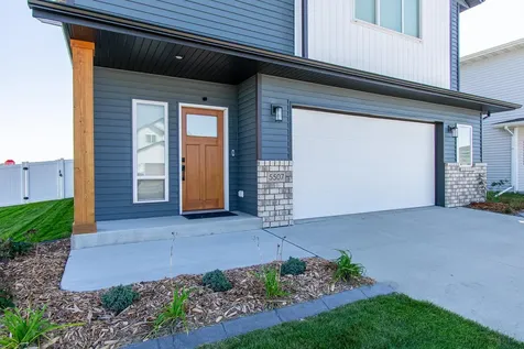 5507 Lori Lane W West Fargo ND 58078