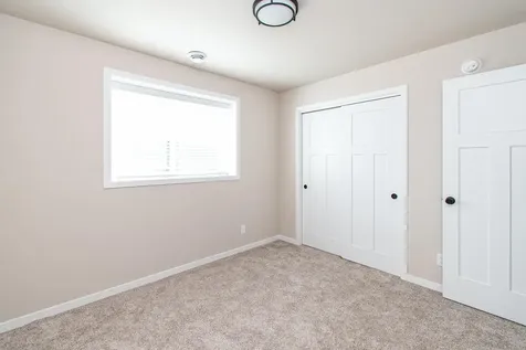 5507 Lori Lane W West Fargo ND 58078