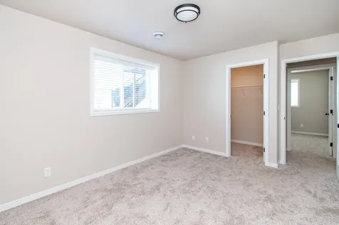 5507 Lori Lane W West Fargo ND 58078