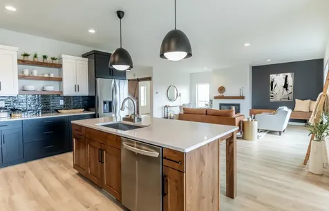 8327 59 Street S Horace ND 58047