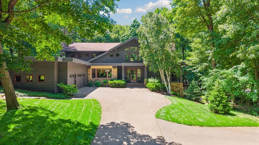 20895 Spencer Lane Shorewood MN 55331