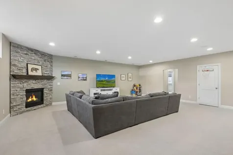 7545 Fawn Hill Road Chanhassen MN 55317