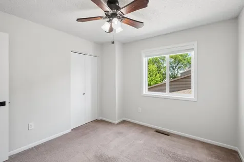 15834 Griffon Path Apple Valley MN 55124