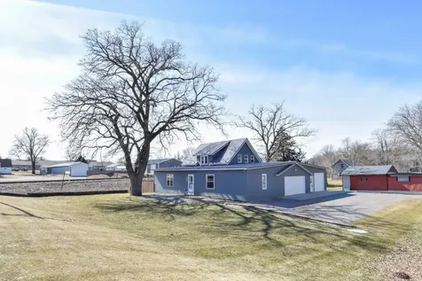 304 5th Avenue N Brownton MN 55312