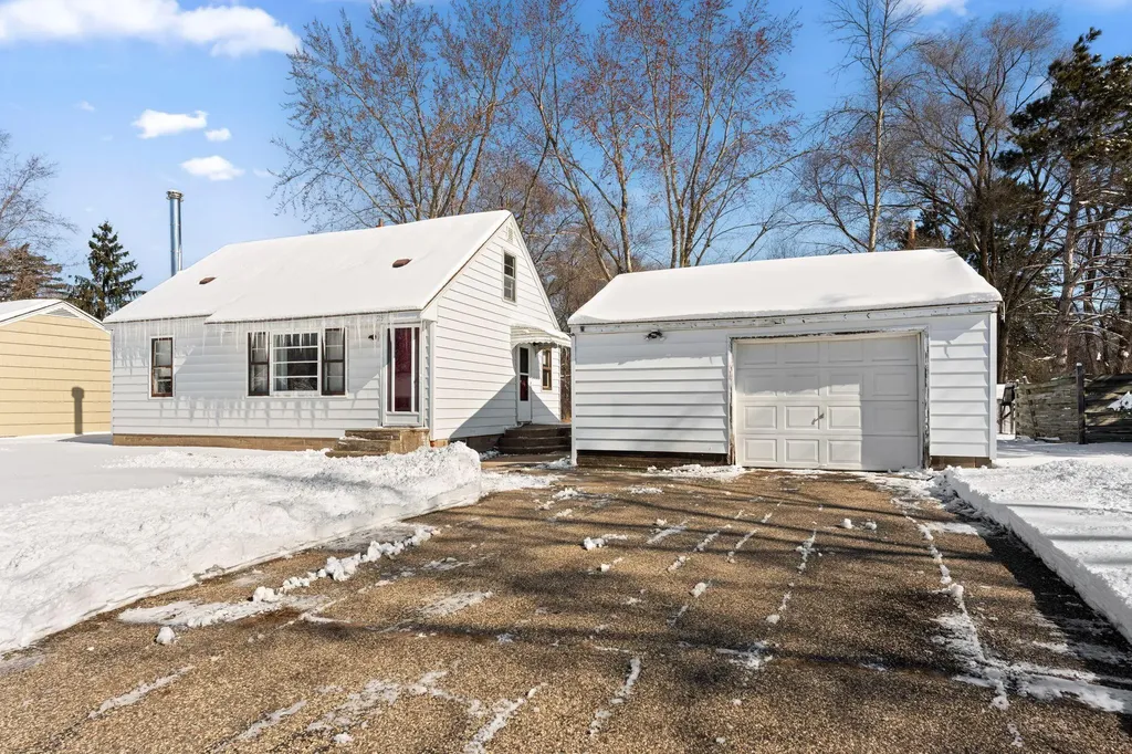 2331 108th Avenue NW Coon Rapids MN 55433