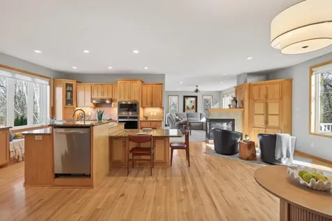 14831 Lac Lavon Drive Burnsville MN 55306