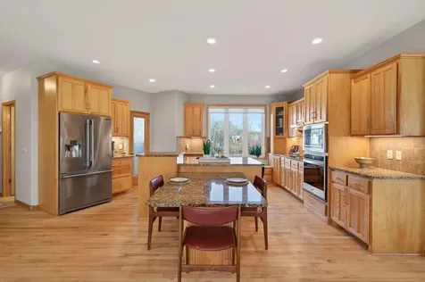 14831 Lac Lavon Drive Burnsville MN 55306