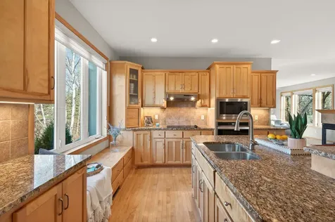 14831 Lac Lavon Drive Burnsville MN 55306