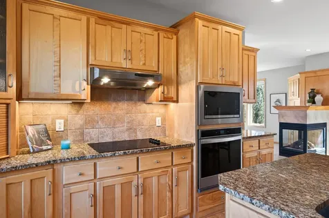 14831 Lac Lavon Drive Burnsville MN 55306