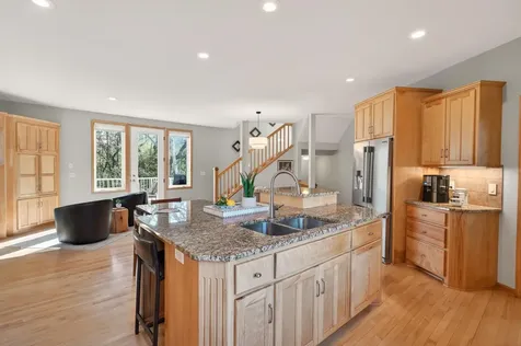 14831 Lac Lavon Drive Burnsville MN 55306
